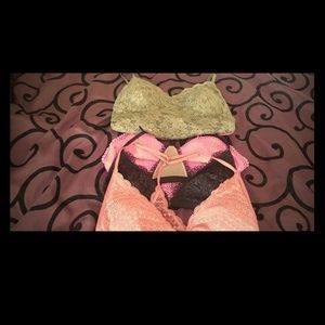 Victoria secret bra lets